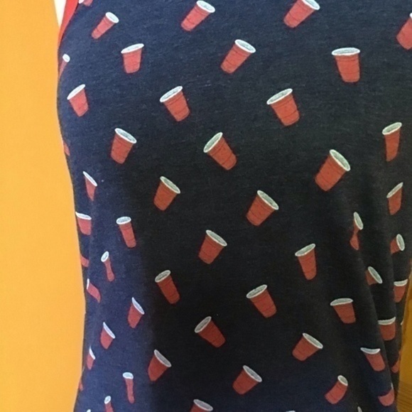 Fifth Sun Beer cups tank top - Picture 5 of 7